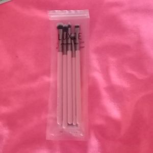 Luxie eyeconic eye brush set!